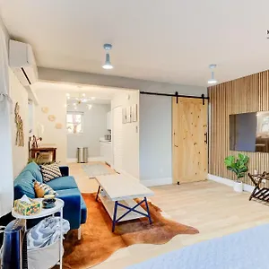 The Moose #7 - Instaworthy With Amazing Views, Free Parking & Heated King Bed Apartment